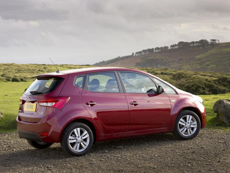  Hyundai ix20 2010 года  (UK) (фото 9 из 31)